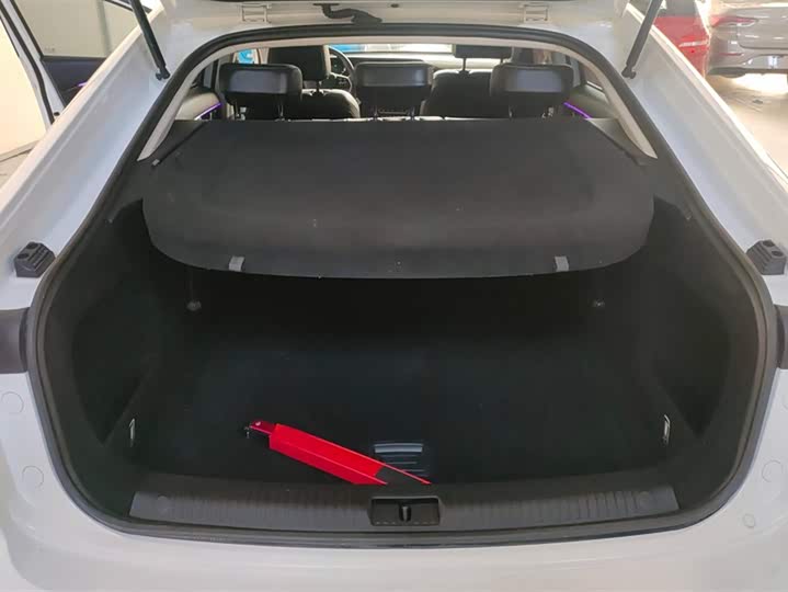 Фото 4 - Bestune B70