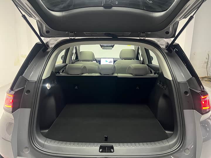 Фото 22 - BYD Sea Lion 05 EV