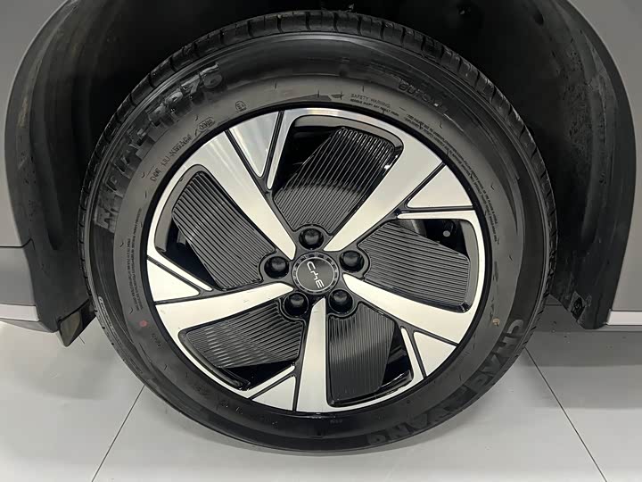 Фото 23 - BYD Sea Lion 05 EV