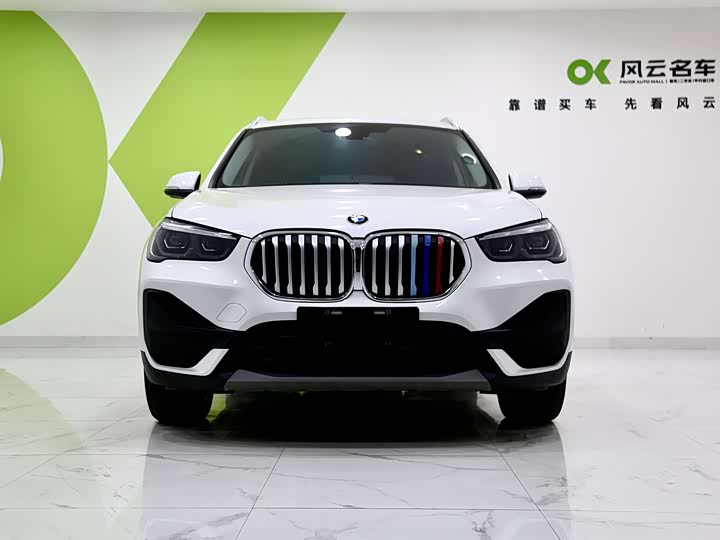 Фото 2 - BMW X1