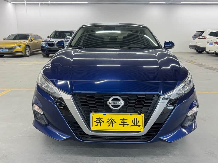 Фото 2 - Nissan Teana