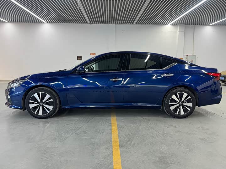 Фото 4 - Nissan Teana