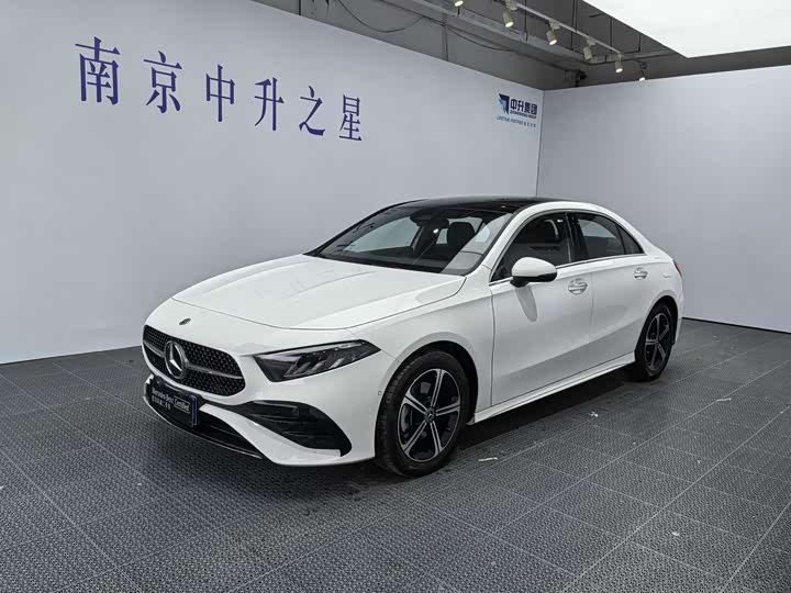 Фото 1 - Mercedes-Benz A-Class