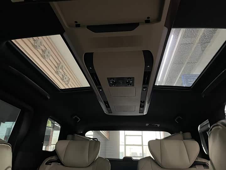 Фото 12 - Toyota Alphard