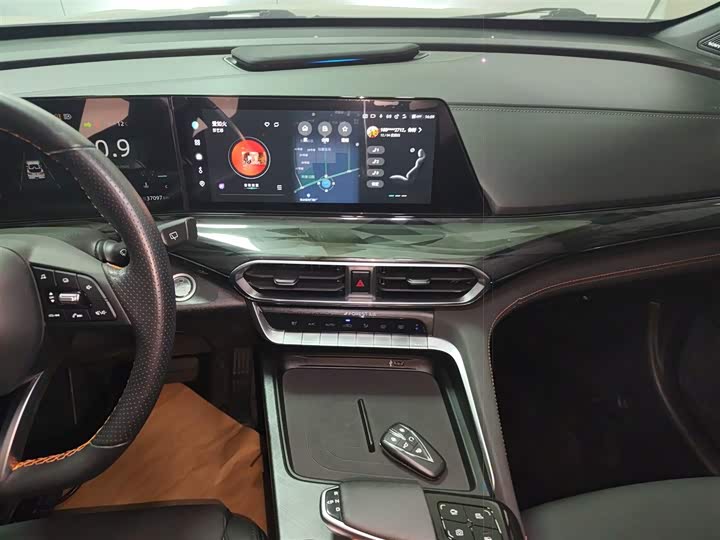 Фото 13 - Changan UNI-T