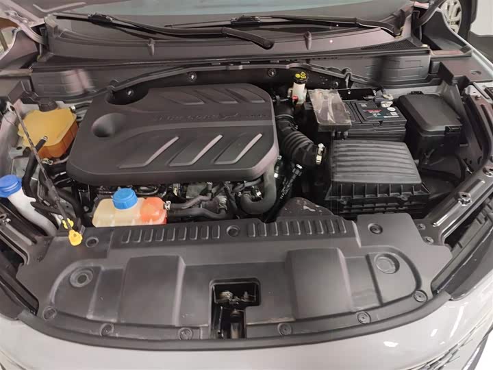 Фото 20 - Changan UNI-T