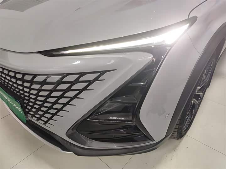 Фото 24 - Changan UNI-T