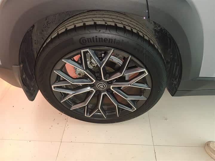 Фото 26 - Changan UNI-T