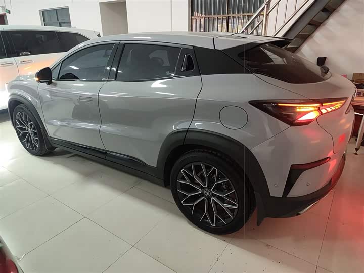 Фото 5 - Changan UNI-T