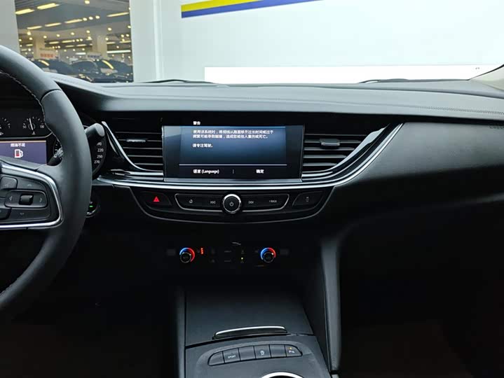 Фото 13 - Buick Regal