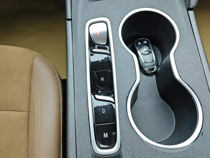 Фото 16 - Buick Regal