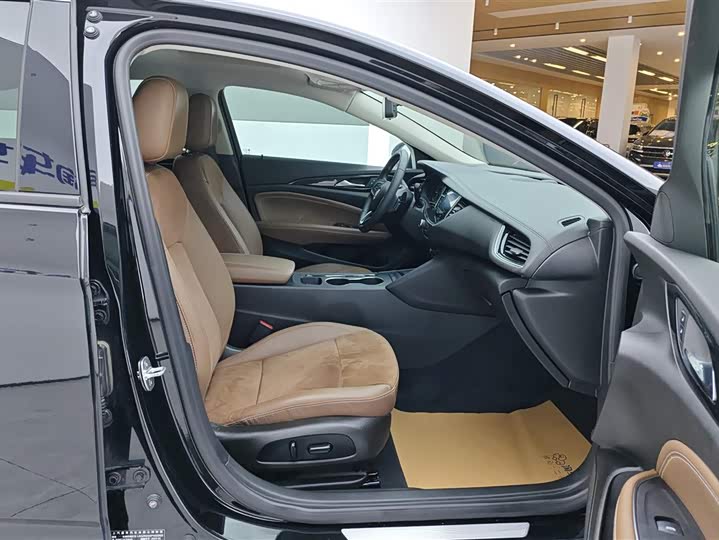 Фото 8 - Buick Regal