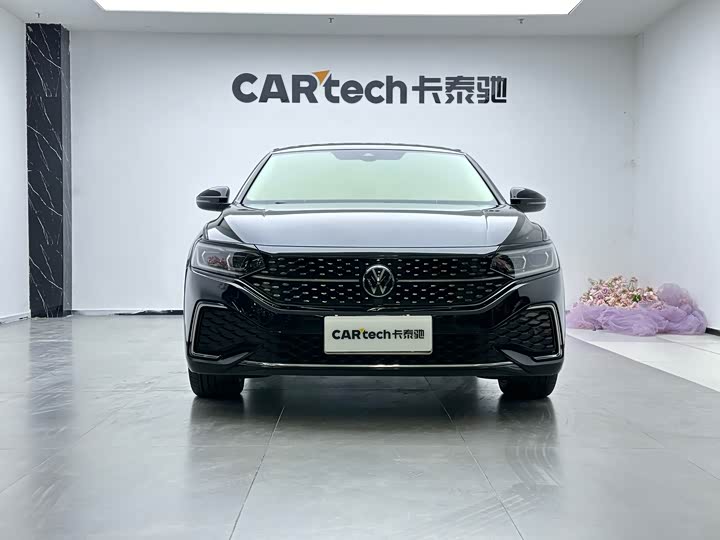 Фото 2 - Volkswagen Passat