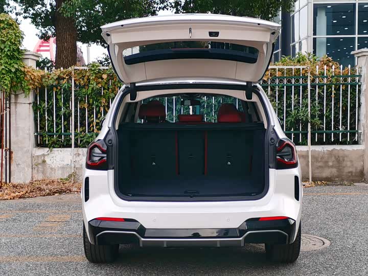 Фото 6 - BMW iX3