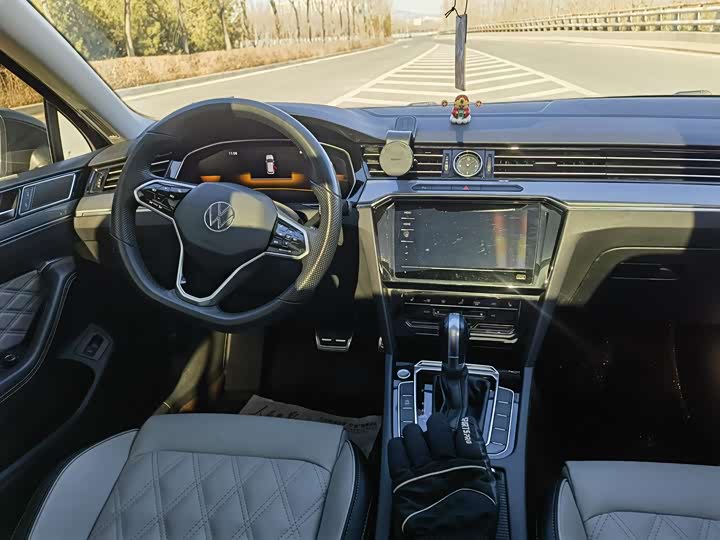 Фото 11 - Volkswagen Magotan