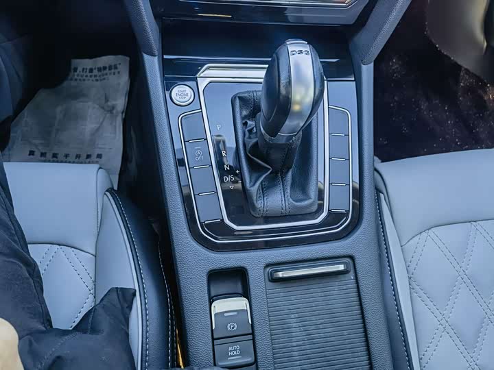 Фото 13 - Volkswagen Magotan