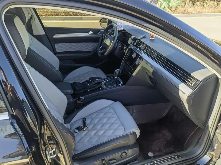 Фото 8 - Volkswagen Magotan