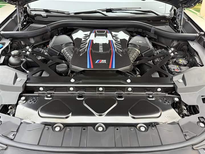 Фото 16 - BMW X6 M