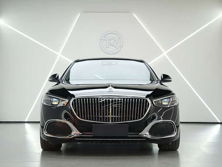 Фото 2 - Mercedes-Benz Maybach S-Class