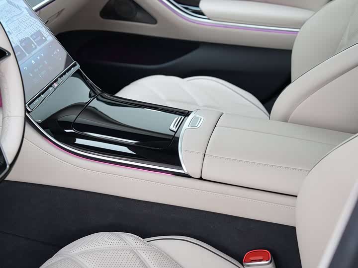 Фото 22 - Mercedes-Benz Maybach S-Class