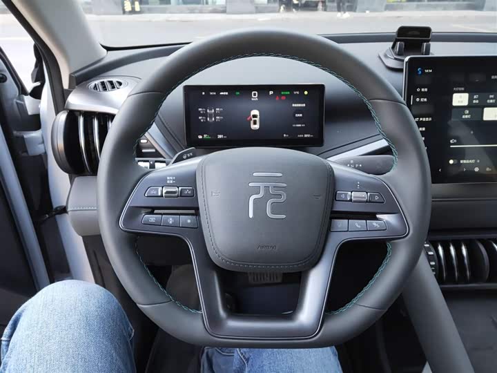 Фото 11 - BYD Yuan Plus