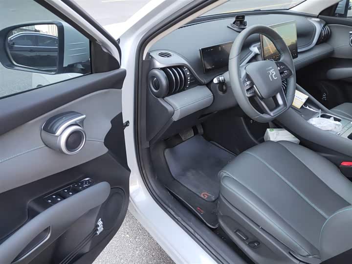 Фото 16 - BYD Yuan Plus