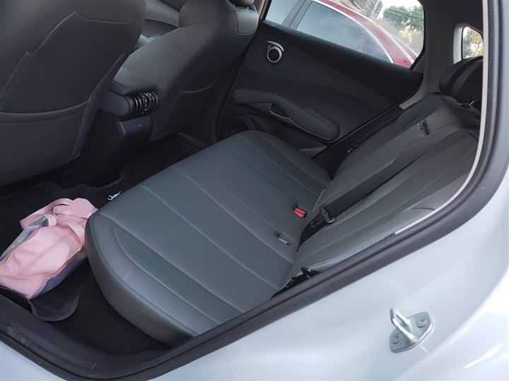 Фото 17 - BYD Yuan Plus