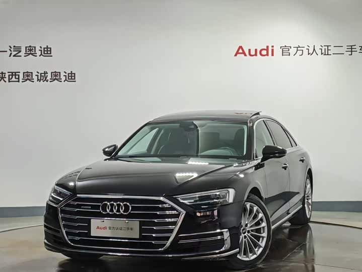 Фото 1 - Audi A8