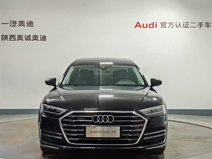 Фото 2 - Audi A8