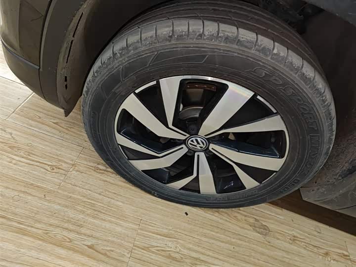 Фото 23 - Volkswagen Tayron