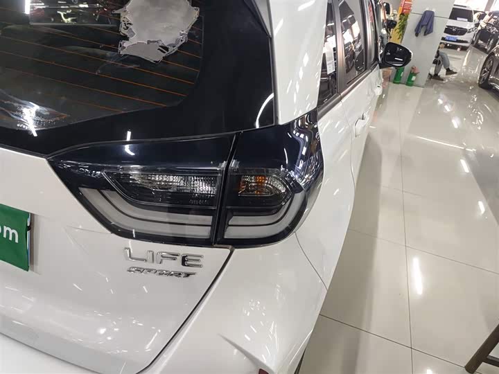 Фото 8 - Honda Life