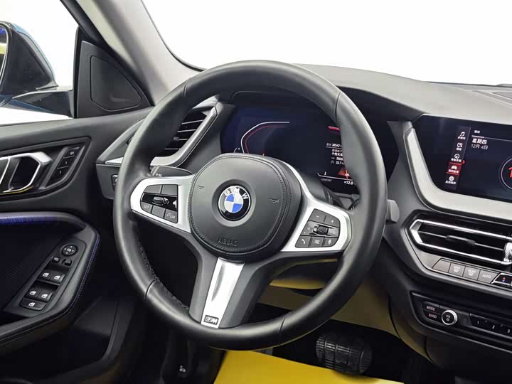 Фото 12 - BMW 2 Series