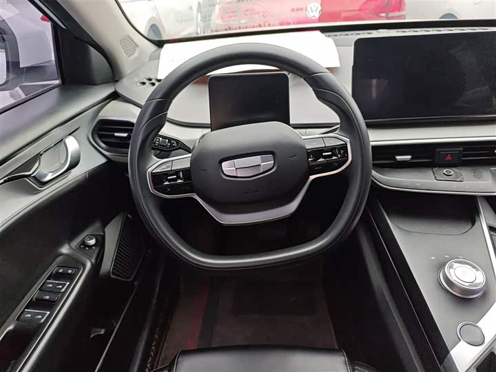 Фото 11 - Geely Geometry A