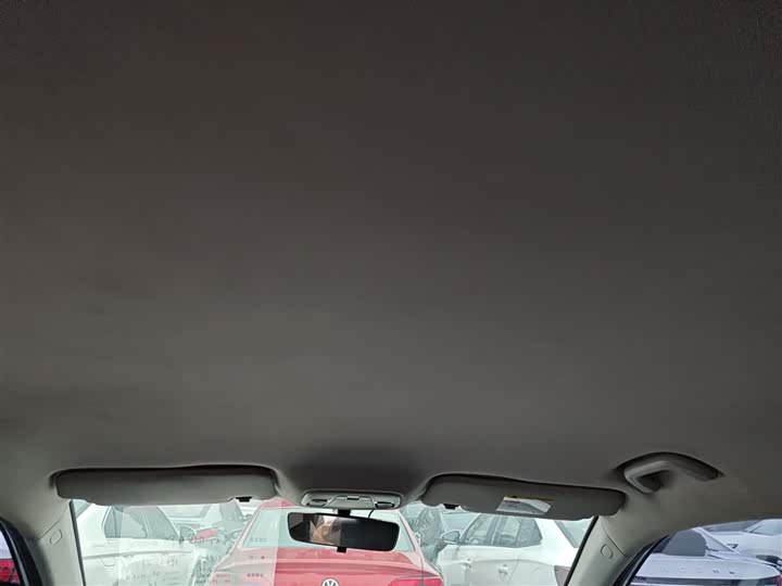 Фото 18 - Geely Geometry A