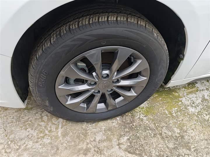 Фото 23 - Geely Geometry A