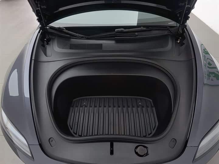 Фото 6 - Tesla Model 3