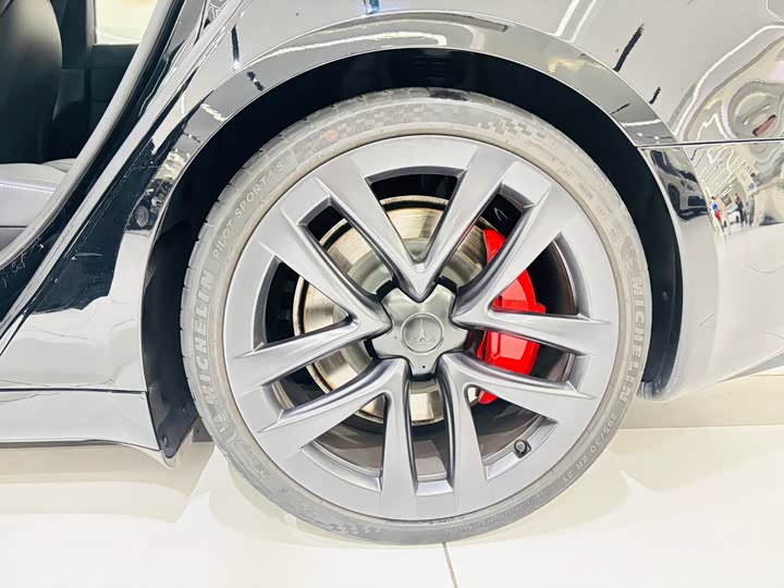 Фото 26 - Tesla Model S