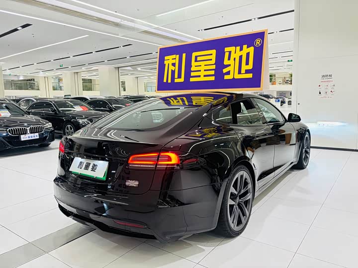 Фото 5 - Tesla Model S