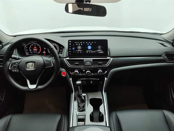 Фото 12 - Honda Accord