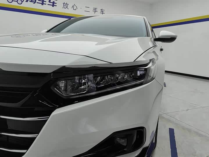 Фото 5 - Honda Accord