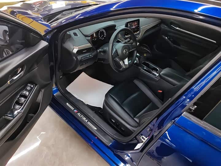 Фото 16 - Nissan Teana