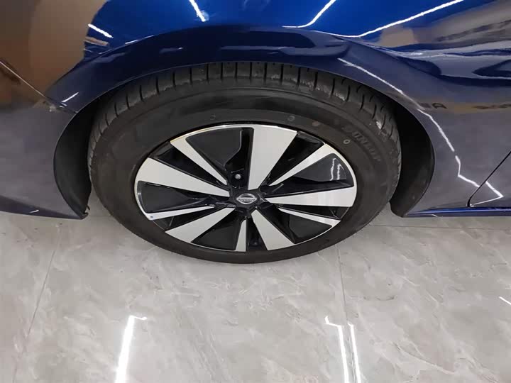 Фото 23 - Nissan Teana