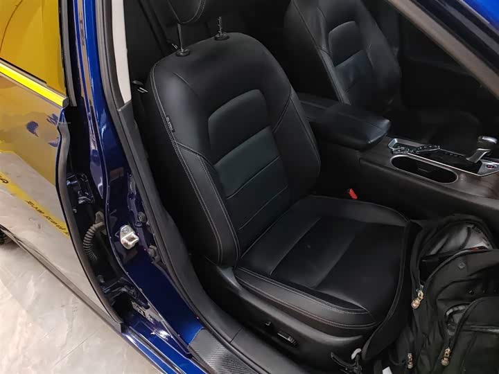 Фото 25 - Nissan Teana