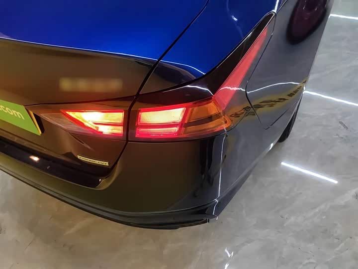 Фото 8 - Nissan Teana