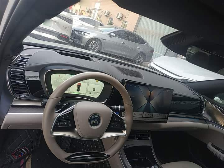 Фото 10 - BYD Han