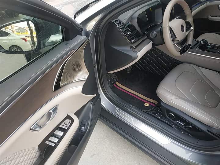 Фото 16 - BYD Han