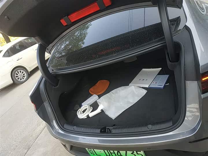 Фото 19 - BYD Han