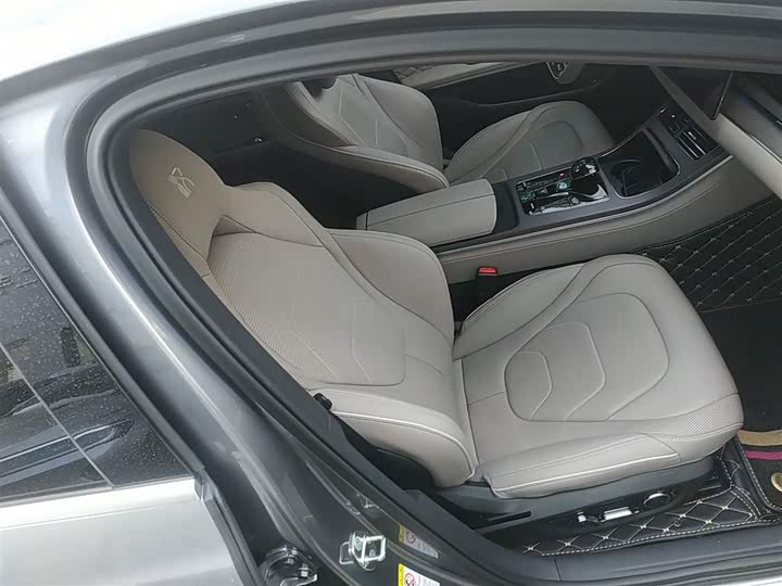 Фото 25 - BYD Han