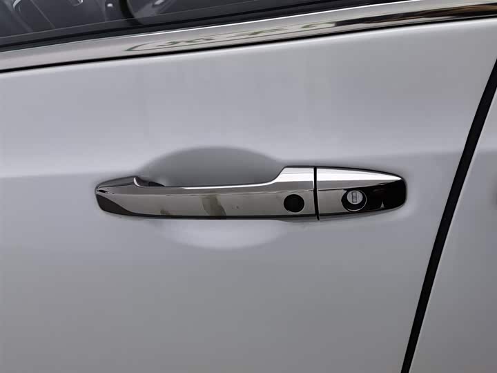 Фото 18 - Honda Odyssey