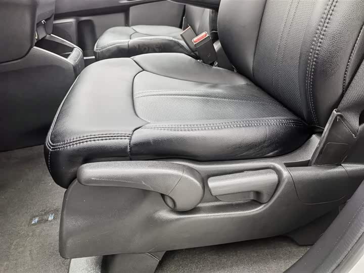 Фото 20 - Honda Odyssey